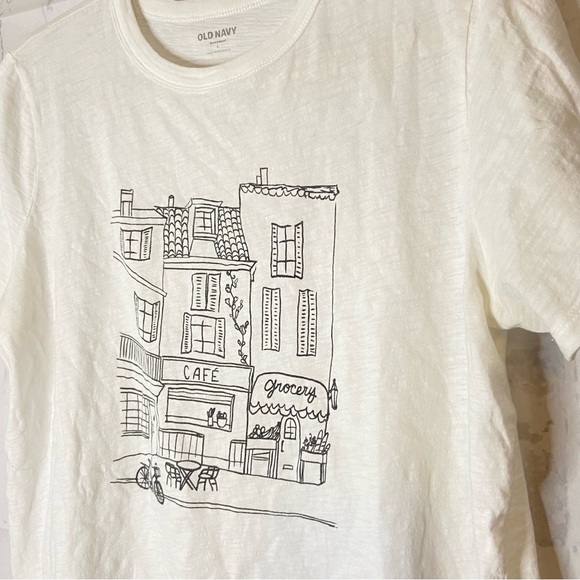 Old Navy Graphic T-Shirt Size L - Picture 4 of 4